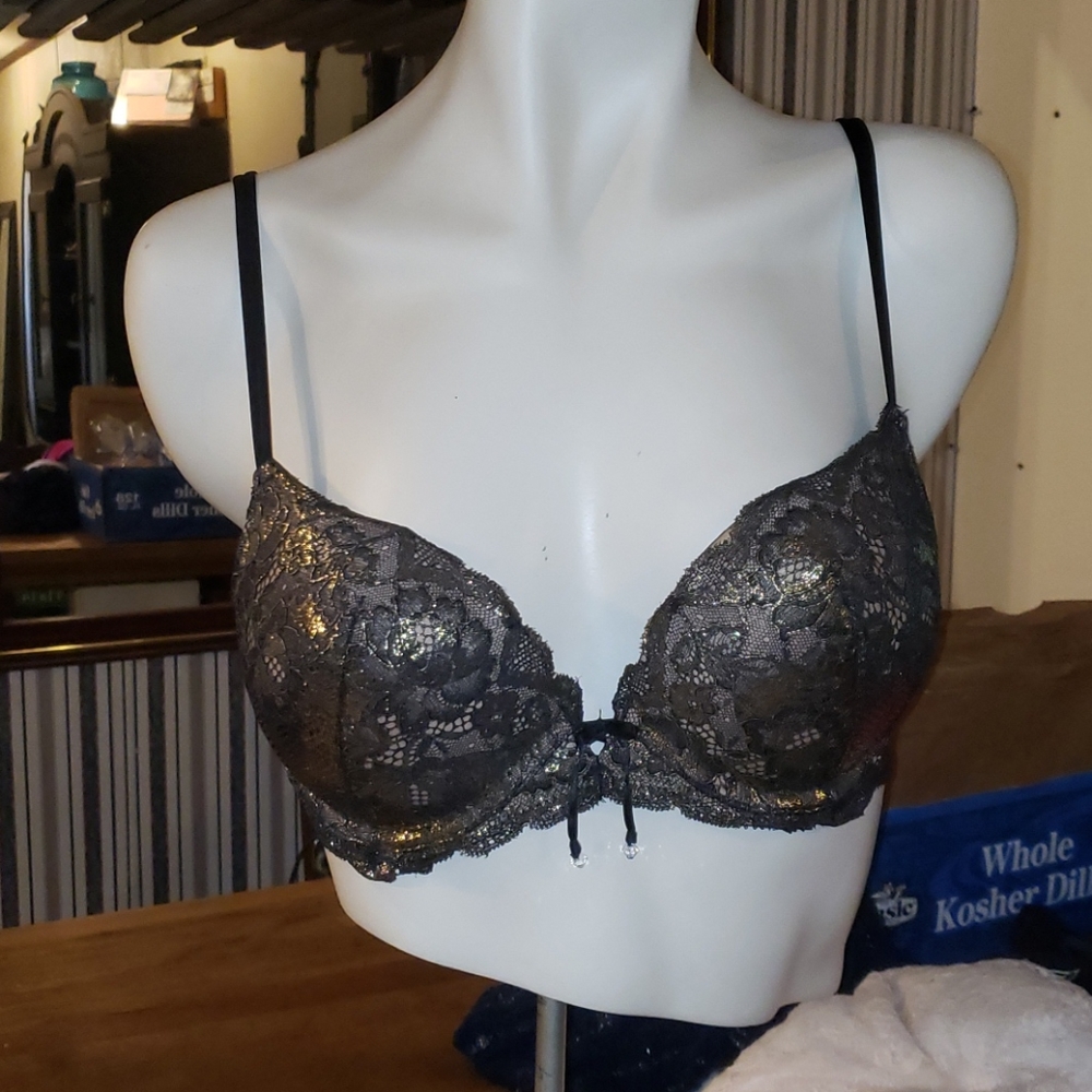 Victoria Secret pushup very sexy Bra